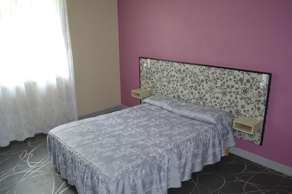 Relais 500 De Vienne Hotel Chonas-lʼAmballan Eksteriør billede